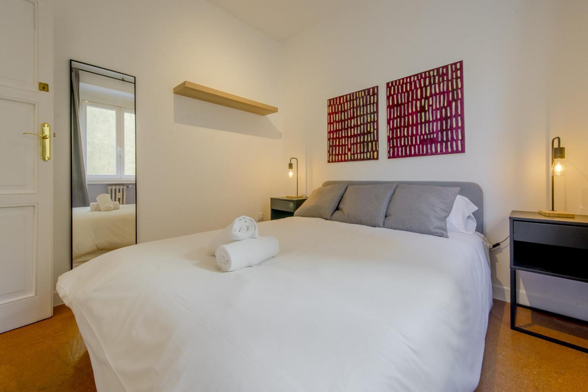 Classic Apt 7Pax En La Latina-Centro De Madrid Exterior photo